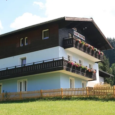 Tiotrag Apartment *