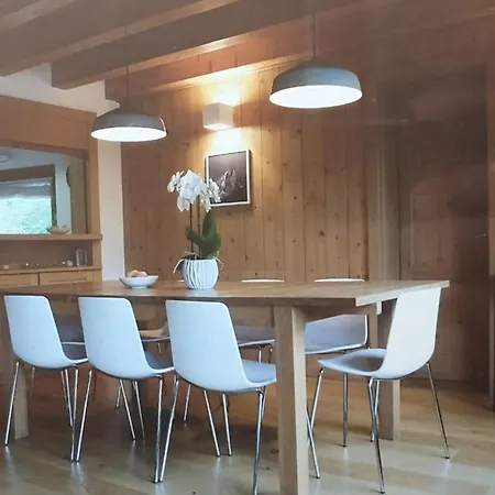 Tiotrag Apartment